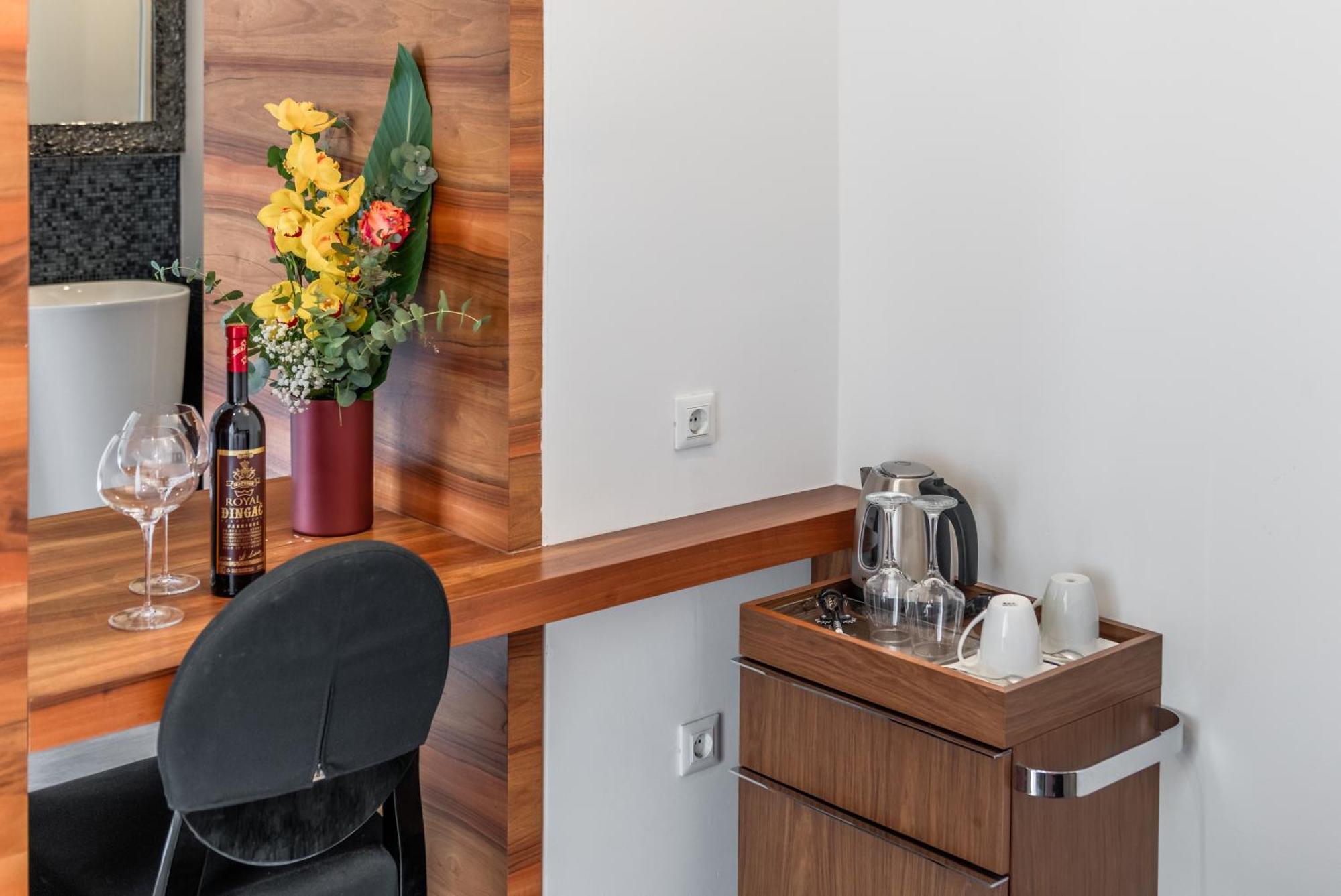 Starlight Luxury krevet i doručak 4*